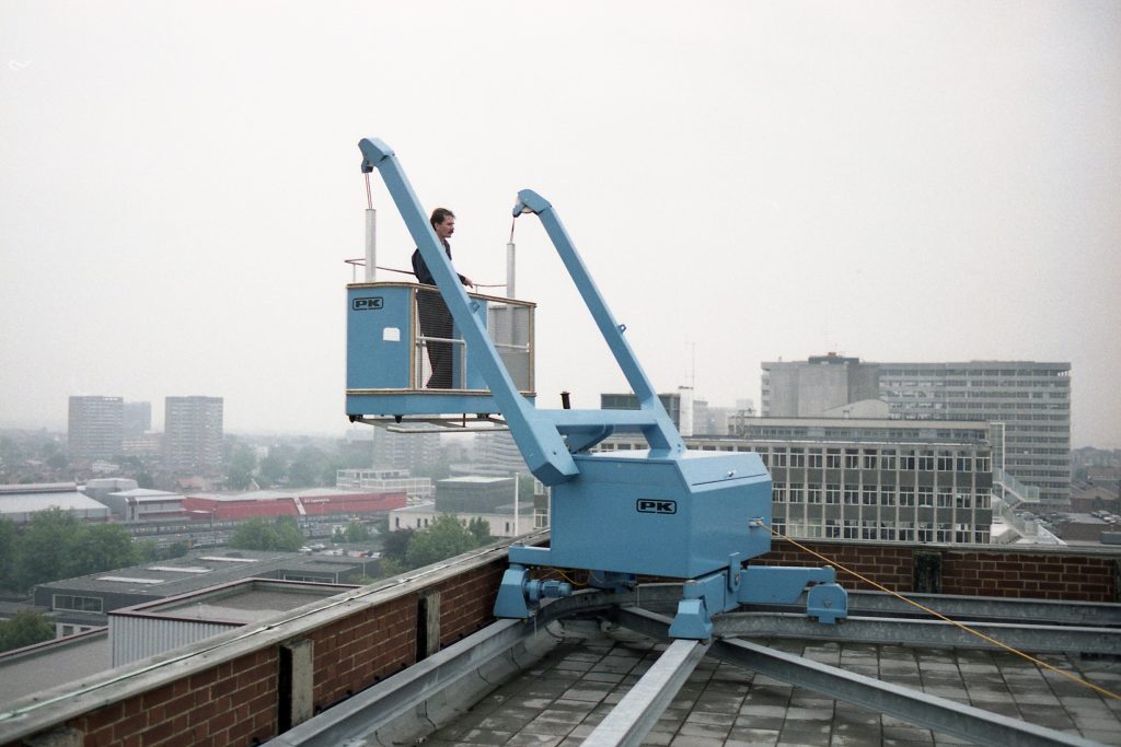 Suspended Cradle Systems For High Rise Buildings
